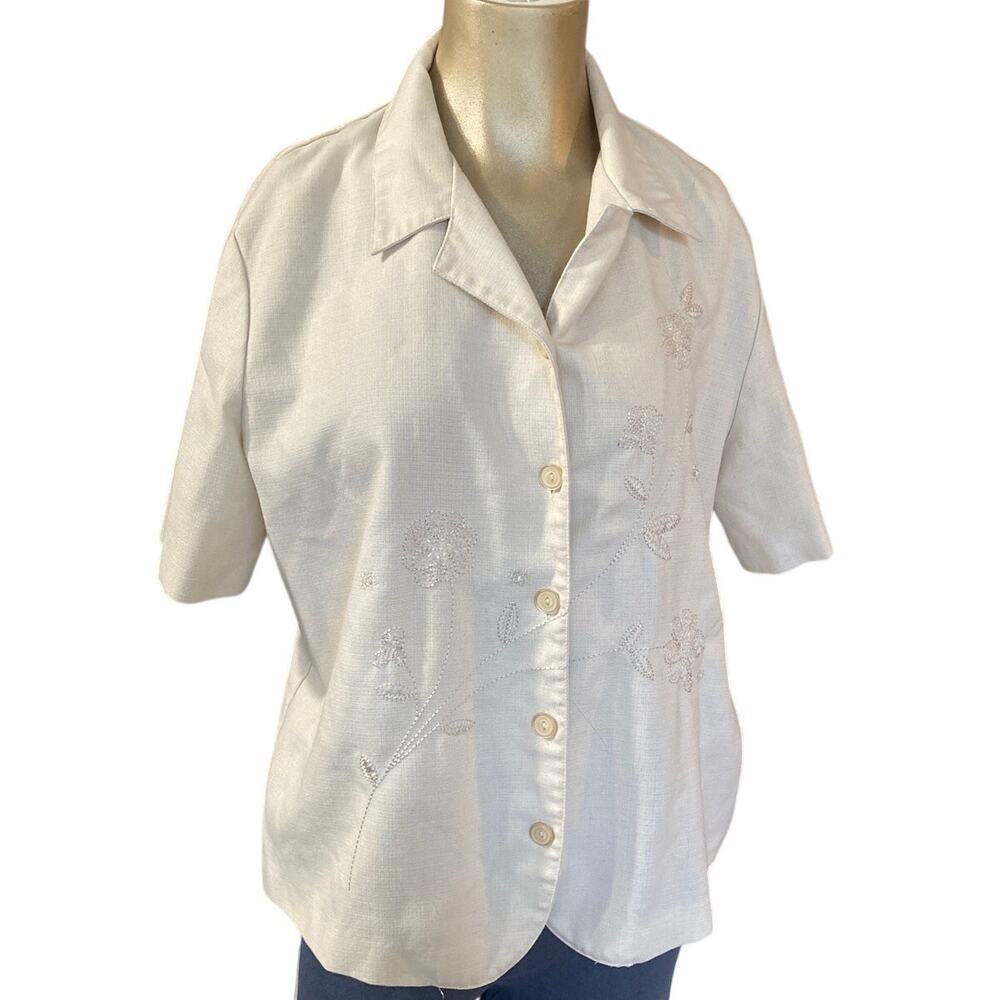 Alfred Dunner Petite 12P Beige Floral Embroidered Short Sleeve Linen Blend Shirt